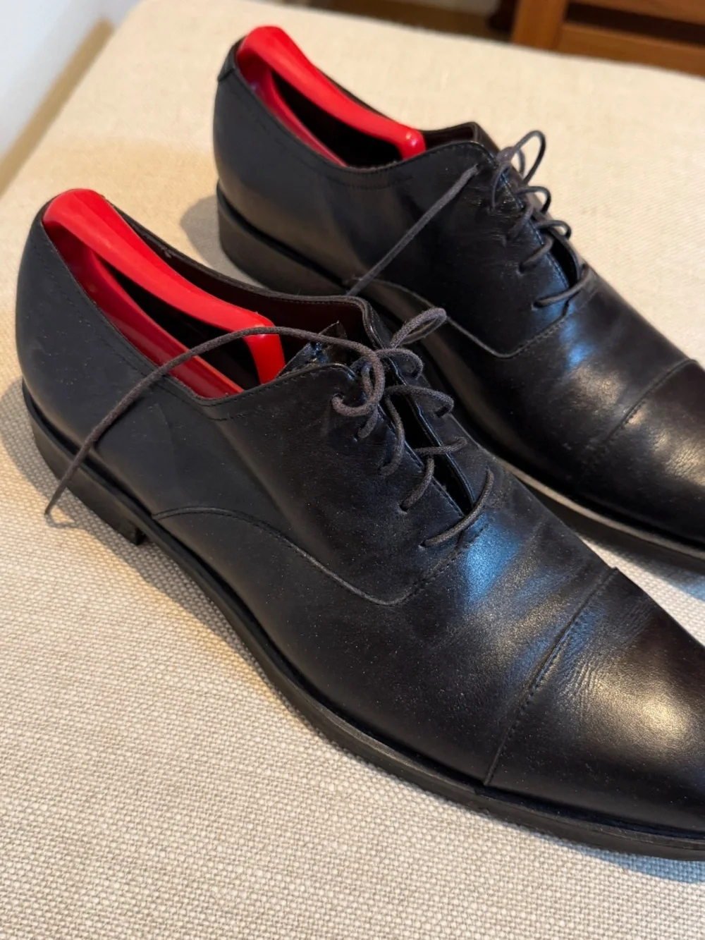 SALVADOR FERRAGAMO BLACK DRESS SHOES - Picture 3 of 7